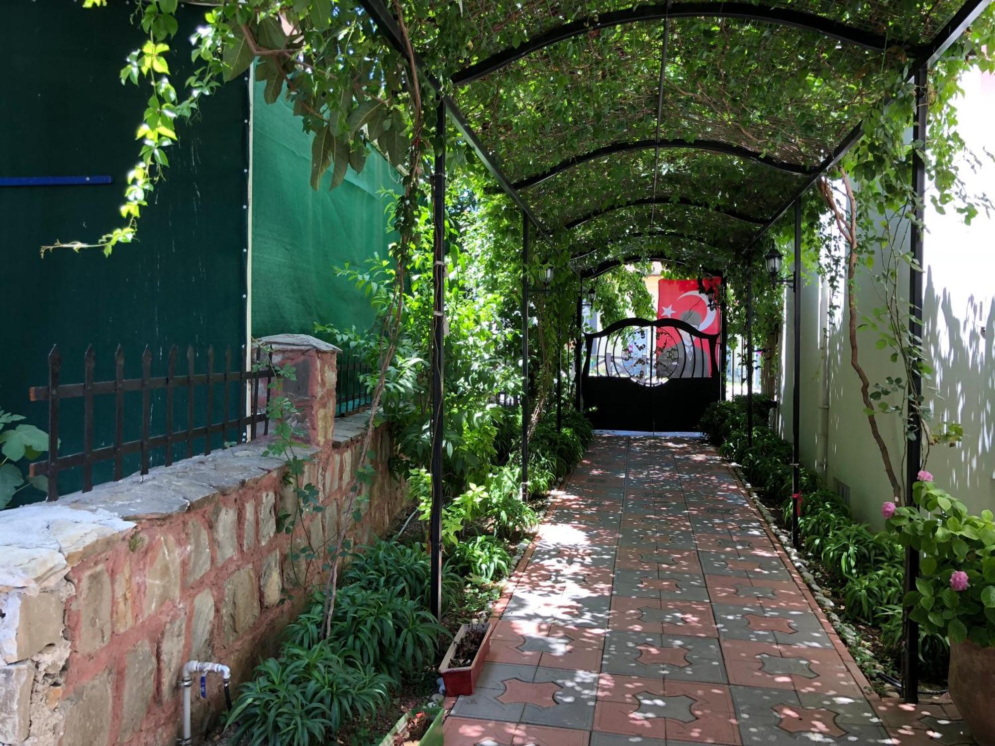 Kampus Garden Bed & Breakfast Fethiye Exterior photo